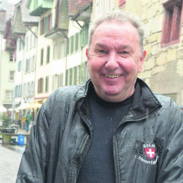 Dem Belächeln entgegnen - Obwohl nicht mehr im Freiamt wohnhaft, fühlt sich Romuald Brem mit der Region stark verbunden. Bild: Annemarie Keusch