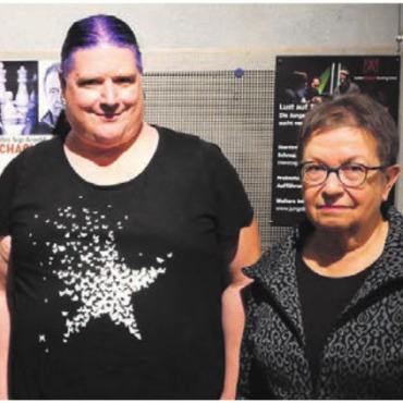 Herr Bello und Frau Dietrich - Bigi Stutz, Grazia Giampa, Patrick Honegger und Heidi Ehrensperger (von links) stellen die Gastspiele der neuen Spielzeit vor. Bild: vb