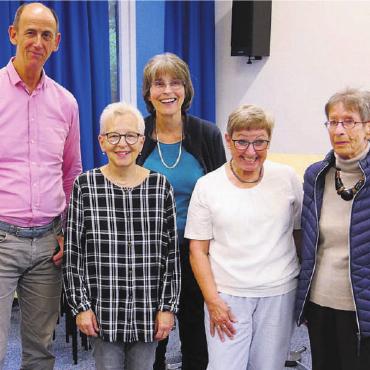 Viel Musik und Geselligkeit - Der Vorstand des Gemischten Chors: (v. l.) Thierry Maetz, Silvia Bonderer, Eva Specht, Margret Pfister und Christiane Ernst. Bild: zg