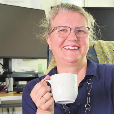 «Darf viele Ideen umsetzen» - Sozialdiakonin Maria Trost liebt ihren Beruf. Dieser ermöglicht ihr sehr viele Begegnungen. Bild: Roger Wetli