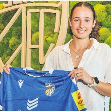 Hauptsache, das Feuer brennt - Vierte Saison und dritte Station in Deutschland. Im Sommer ist Elena Mühlemann zum FC Carl Zeiss Jena gewechselt.