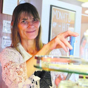 «Terminus» ist ihr ein und alles - Seit 50 Jahren ist Doris Meier im «Terminus» tätig. Sie ist das Gesicht des Restaurants. Bild: Annemarie Keusch