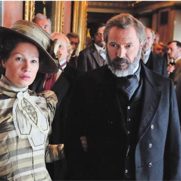 Neues wagen, Altes bewahren - Am kommenden Freitag wird im Pfarrhaus der Film «Eine Liebe für den Frieden» gezeigt. Dabei geht es um die Begegnung der Friedenskämpferin Bertha von Suttner und des Chemikers Alfred Nobel. Bilder: zg/Archiv