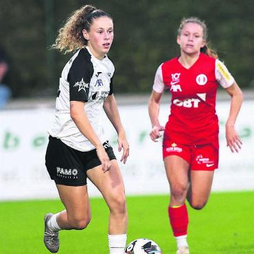 Rückkehr in die Heimat - Donika Deda (links) ist in ihrer ersten Saison in der Women’s Super League bereits eine Goalgetterin für den FC Aarau. Bilder: FC Aarau Frauen, zg