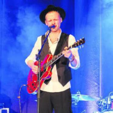Ein Abend vom Feinsten - Lucky Wüthrich (Mitte) und seine Band konnten in Oberwil-Lieli von sich überzeugen. Bild: zg
