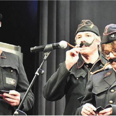 Feierlicher Einstieg in die Fasnacht - Wiederholungstäter: Die Füürspucker der Feuerwehr.