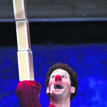 Das Dutzend ist toll - Zwischen Spass und Spektakel: Clown Joaquim Verriere.