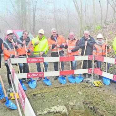 Preissteigerung um 40 Prozent - Im Februar 2023 erfolgte in Eggenwil der Spatenstich für Wasseranschluss an den Regionalen Wasserverband Mutschellen. Die Wasserversorgung ist seit Ende dieser Bauten besser gesichert. Allerdings haben diese jetzt auch Auswirkungen auf die verursachten Kosten der Wasserversorgung. Bild: Archiv/rwi