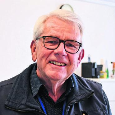 Die Alternative für Mobilitätsfragen - Präsident Walter J. Hess kennt den Fahrdienst Tixi Aargau auch als Fahrer. Bilder: Verena Anna Wigger