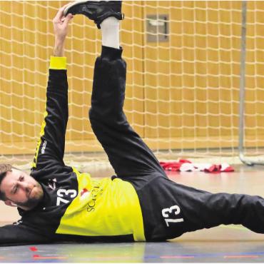 Wer hat Angst vor dem Kraken? - Sascha Rudi – alias der Krake – wärmt sich auf für einen Cup-Fight. Bild: jg/Archiv