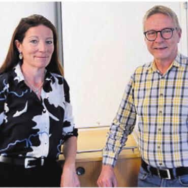 Betreuung bald in eigenen Händen - Gemeinderätin Natascha Brunold und Gemeindeschreiber Uwe Krzesinski. Bild: rwi