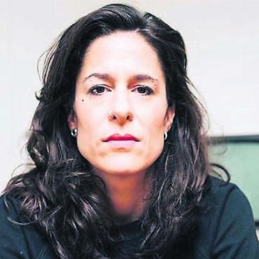 «Das passiert nur einmal im Leben» - Maja Tschumi möchte mit ihren Dokumentarfilmen die Welt ein bisschen besser machen. Bild: zg