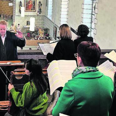 Gastsänger willkommen - Der Kirchenchor singt am 25. Dezember aus dem Werk «Der Stern von Bethlehem.» Bild: zg