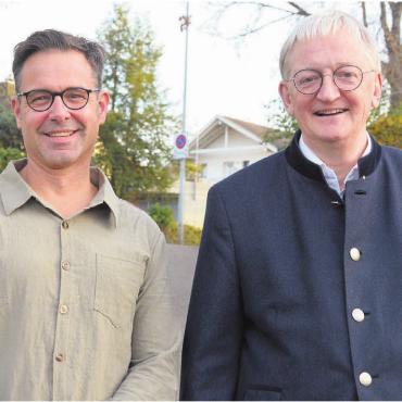 Sicher nicht mehr hergeben - Sie sind überzeugt, dass Schule und Schulsozialarbeit bestens zusammenarbeiten: Martin Schneider (links) und Peter Hochuli. Bild: Annemarie Keusch