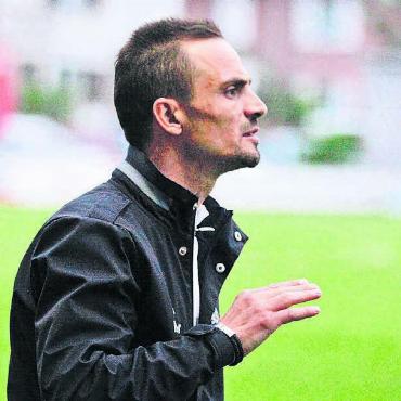 Überraschend entlassen - Der Aufstiegstrainer muss den FC Bremgarten verlassen: Mergim Morina. Bild: Archiv/jl