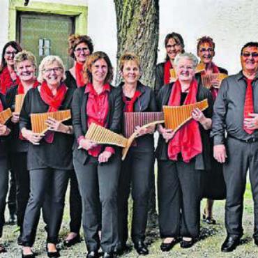Wunderbare Panflötenmusik - Die Panflötengruppe Pan Fun wird den sonntäglichen Anlass in Niederwil mit ihren Klängen umrahmen. Bild: zg
