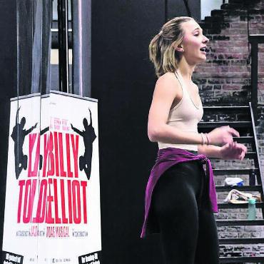 Musical ist ihr Leben - Als Dance Captain (Tanzleiterin) trainierte Joy Knecht zehn Monate mit Kindern bis zur Perfektion. Dazu kamen die Stepp- und Tanznummern der Erwachsenen. Bilder: zg