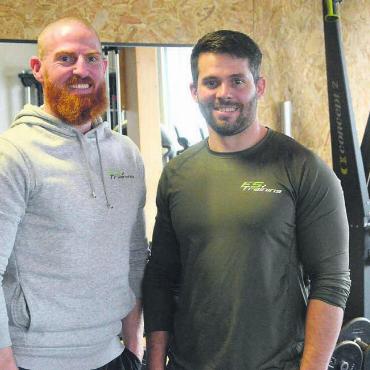 Aus Liebe zum Sport - Simon Landolt und Felix Scheuble (von links) sind passionierte Sportler. In ihrem Fitnessstudio in Jonen möchten sie ihr Wissen weitergeben. Bild: Celeste Blanc