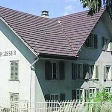 Haus und Kultur würdigen - So sah das Bürgisserhus vor dem Abbruch und Neubau aus.