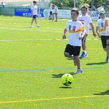 Mini-EM mit grosser Wirkung - Insgesamt 117 Spiele wurden am Dienstag auf der Burki gespielt. Bilder: Sabrina Salm
