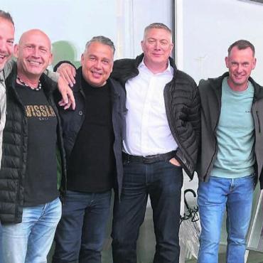 Der Wunsch geht in Erfüllung - Das OK geht in die nächste Runde des Mutschälle Fäschts:: (v. l.) Damian Ruppen, Roman Stierli, Stephan Bernet, Carlo Ariu, Pitsch Müller, Thomas Zahmel, Pietro Bascio und Rafael Hernandez Schmid. Es fehlt Christian Bohnenblust. Bilder: Sabrina Salm / zg