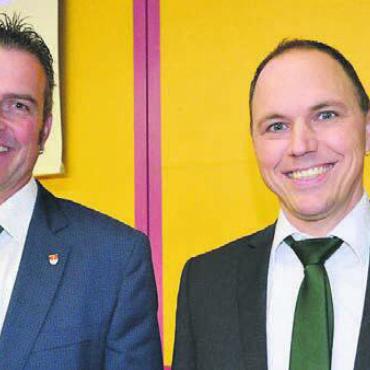 Mehr Sicherheit verlangt - Gemeinderat Roland Belser (links) und Vizeammann Pascal Vogel durften Bild: rwi
