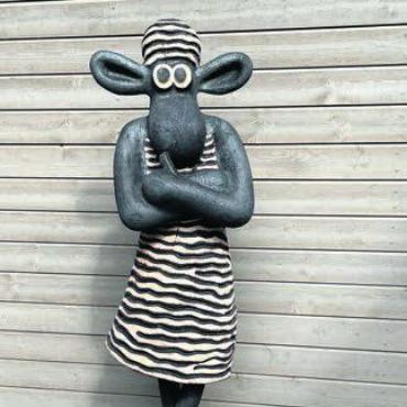 Anfassen, staunen, geniessen - Schafskulptur: Der Markt der Vielfalt hat heuer zum ersten Mal Maskottchen.