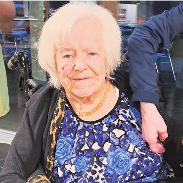 Immer positiv geblieben - Elfriede Müller wird heute 100 Jahre alt. Bild: zg