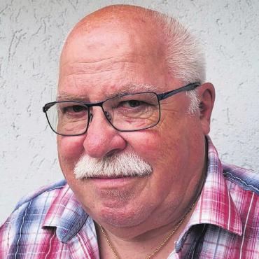 Den Mutschellen bewegen - Lieni Füglistaller wirkte viele Jahre im Aargauer Grossrat und später als Nationalrat der SVP mit. Der Rudolfstetter zog vor ein paar Jahren nach Berikon, steht der SVP-Ortspartei Rudolfstetten nach wie vor als Präsident vor. Politisch tritt er heute vor allem auf dem Mutschellen in Erscheinung. Bilder: zg