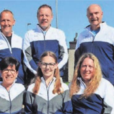 Senioren und Junioren - Das OK der Tennis-SeniorenMeisterschaften in Muri. Bild: zg