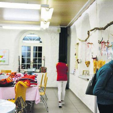 Engagement, das beeindruckt - In Kreativ-Ateliers entstanden Werke für die Kunstausstellung «Unikate und TeamKunst», die am Wochenende der Bevölkerung gezeigt wurde.