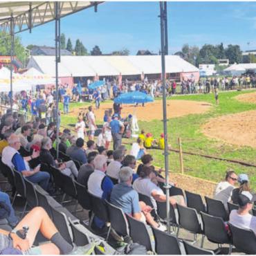 Das aussergewöhnliche Fest - Tribüne, Festzelt, Sägemehlringe: Die Infrastruktur in Villmergen wurde gelobt. Bilder: Stefan Sprenger / SMN / zg