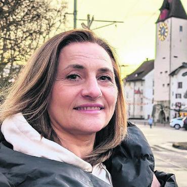 Zwischen Glück und Elend - Im Reussstädtchen hat Myroslava Tomashivska ein neues Zuhause gefunden. Doch obwohl sie hier glücklich wäre, ist die tägliche mentale Last riesig. Bild: Marco Huwyler