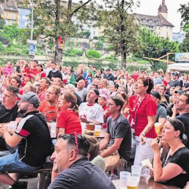Einfach ein Wahnsinnsfest - Fussball-Sternstunden am Reussufer: Das Nati-Highlight des Jahres fügte sich wunderbar ins ohnehin mit vielen Höhepunkten befrachtete Programm. Bild: Marco Huwyler