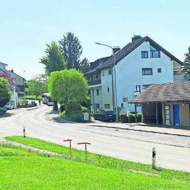 Synergien nutzen - Neben dem Anpassen der Bushaltestellen gemäss dem Behindertengleichstellungsgesetz steht vor allem die Sanierung der Birmensdorferstrasse inklusive neuer Elektra-, Wasser- und Abwasserleitungen im Vordergrund. Bild: Sabrina Salm