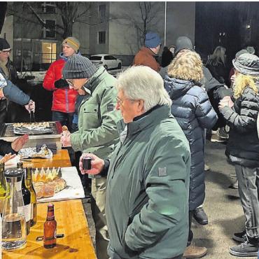 Gemeinsam die Ziele definieren - Der traditionelle Neujahrsapéro von Widen wird vom Gemeindeverwaltungsteam organisiert.