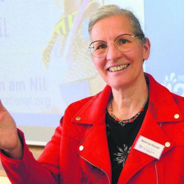 Beinahe zerbrochen - Beatrice Hauser berichtete mit eindringlichen Worten über ihr bewegtes Leben. Bild: Roger Wetli