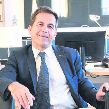 «Unser System ist noch immer gut» - Ein Bild aus der Anfangszeit: Im Frühling 2016 lud Walter Thurnherr zum Interview ins Bundeshaus ein. Damals war er gerade mal 100 Tage im Amt. Bild: Archiv/chh