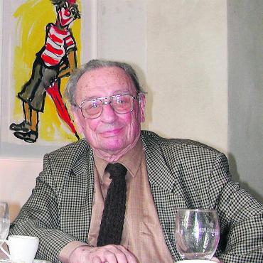 Heute noch eine Liebesgeschichte - Ein Bild, das vor knapp 20 Jahren entstanden ist: Giani Castiglioni nach seiner Rückkehr nach Wohlen – mit einem Clownbild im Hintergrund.