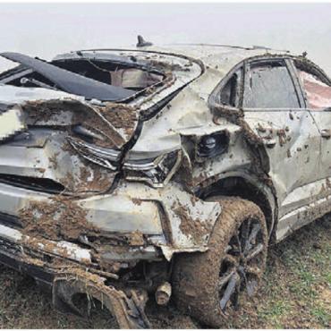 Fahrzeug überschlagen - Am Fahrzeug entstand durch den Unfall ein Totalschaden. Bild: pz