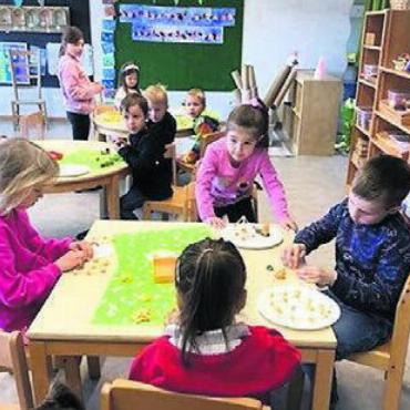 «Unsere Stadt» - Dort gibt es allerhand zu tun. Bilder: zg