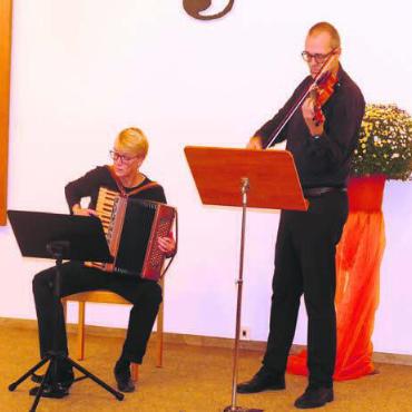 Vielfältige Kultur – toller Erfolg - Die Geschwister Arnet verzauberten mit klassischer Musik die Zuhörenden.