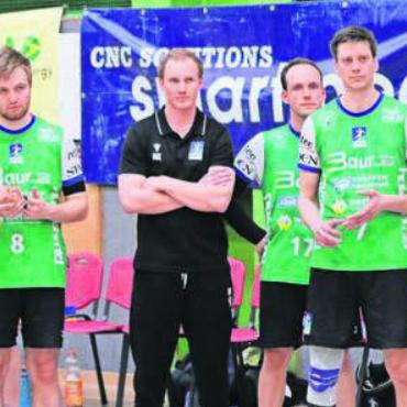 Das Spiel der grossen Abschiede - Hängende Köpfe nach dem Abstieg. Der HC Mutschellen verliert ausserdem mehrere Leistungsträger. Bild: jl