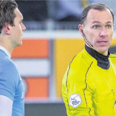 «Vielleicht in den Final, wer weiss» - Bis 2018 war Sascha Amhof Schiedsrichter Bild: Archiv