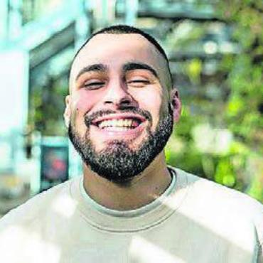 Die chaotischste Talkshow mit Jeremy Chavez - Jeremy Chavez ist aus der Spoken-Word-Szene nicht mehr wegzudenken und verspricht einen unterhaltsamen Abend.