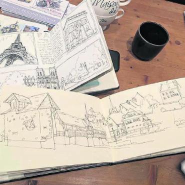 Mit dem Bleistift in die Welt - Ob Paris oder Bremgarten  in ihren Skizzenbüchern widmet sich die Künstlerin sowohl regionalen als auch internationalen Schönheiten.