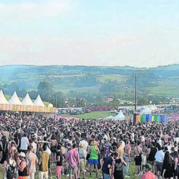 Ein Festival, das elektrisiert - Idyllisch, friedlich, heiss: Das Hive Air 2025 ist in vielerlei Hinsicht eine perfekte Ausgabe. Dennoch kamen 5000 Besucher weniger als im Vorjahr. Bilder: Stefan Sprenger / Stefan Hotz