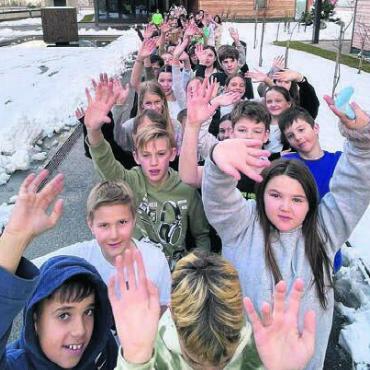 Noch nie so beliebt - Rund 100 Schülerinnen und Schüler verbrachten eine Woche im Schnee. Bild: zg