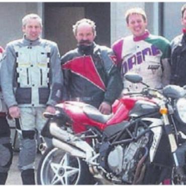 25 Jahre Kult gepflegt - Dieses Bild entstand 2004 unterwegs in Richtung Sondrio. Bild: zg