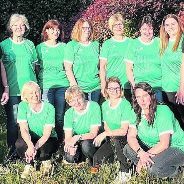 Schnurballfrauen Büttikon mit neuen T-Shirts